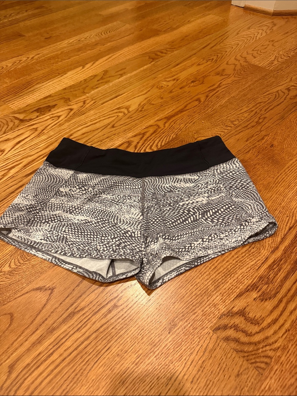 Lululemon speed up shorts